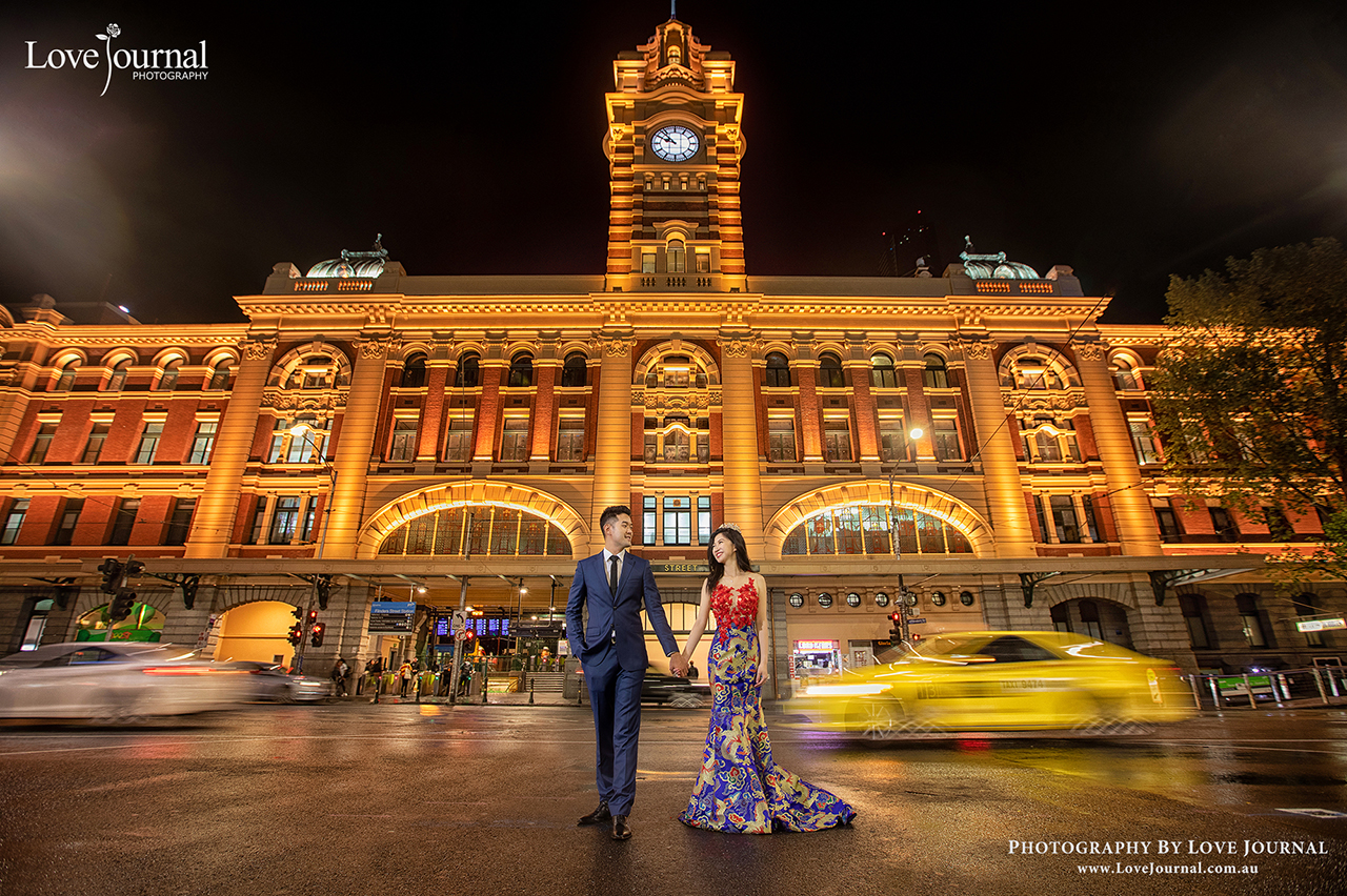 Flinder Street Station婚纱摄影, 中央车站夜景婚纱摄影 ,墨尔本中央车站婚纱摄影