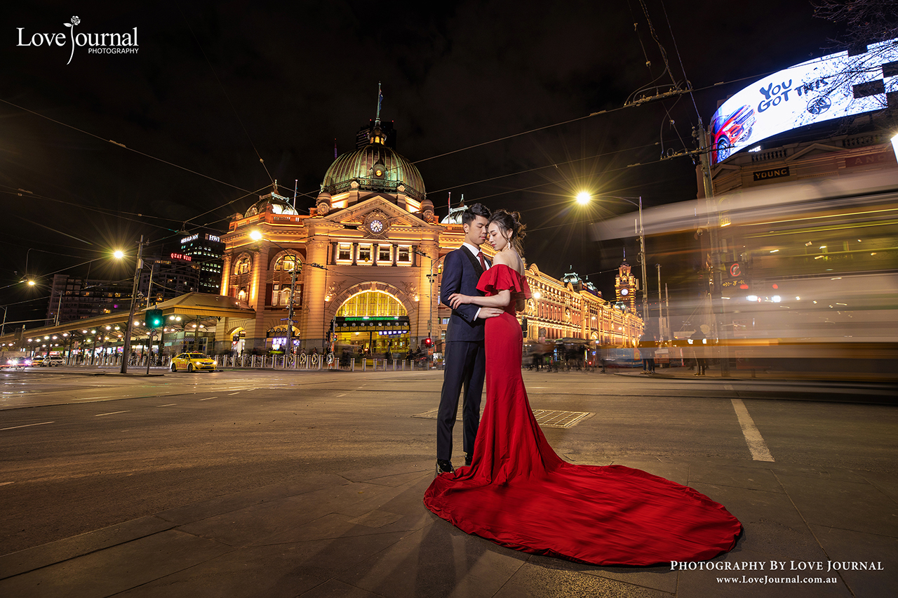 Flinder Street Station婚纱摄影, 中央车站夜景婚纱摄影 ,墨尔本中央车站婚纱摄影