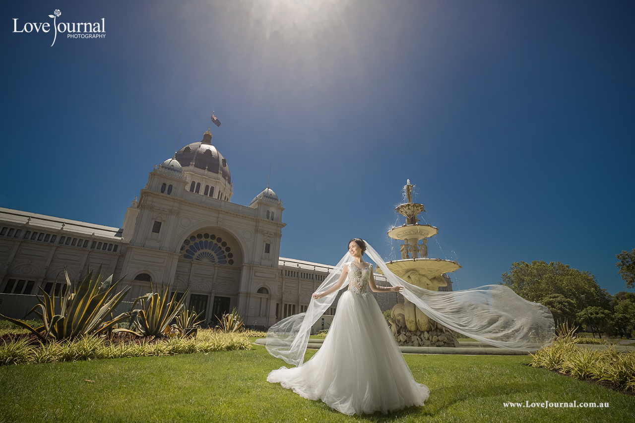 Melbourne Carlton Garden Pre-Wedding Photography
