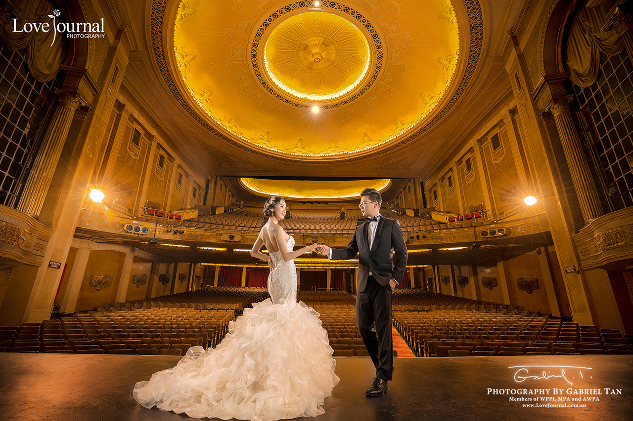 Palais Theatre Pre-Wedding Photography